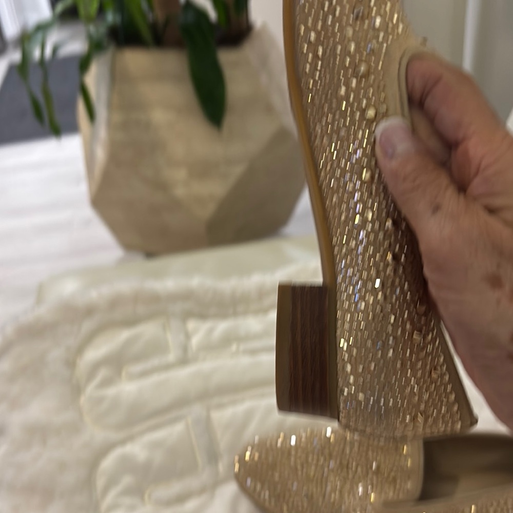 Stuart Weitzman Cream Perforated Flats with Rounded Toe - Picture 3 of 4